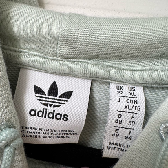 Adidas Sweatshirt - Picture 3 of 3